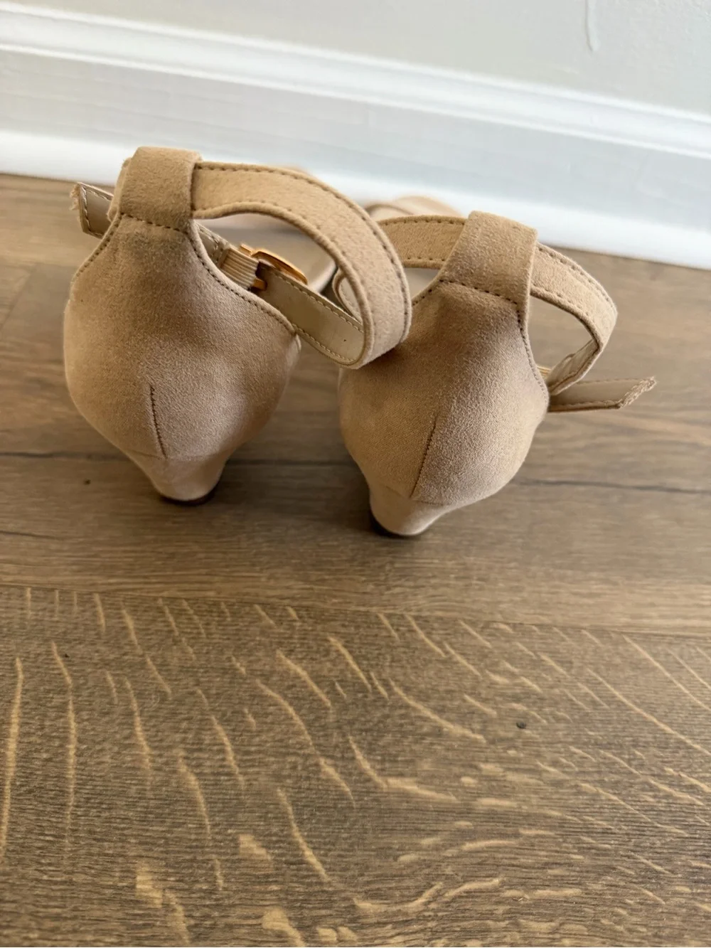 Dream Pairs Ingrid Nude Suede Ankle Strap Low Wedge Sandals Size 10